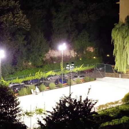 Joya Park Apartament *